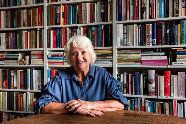    Een moeder met gebruiksaanwijzing